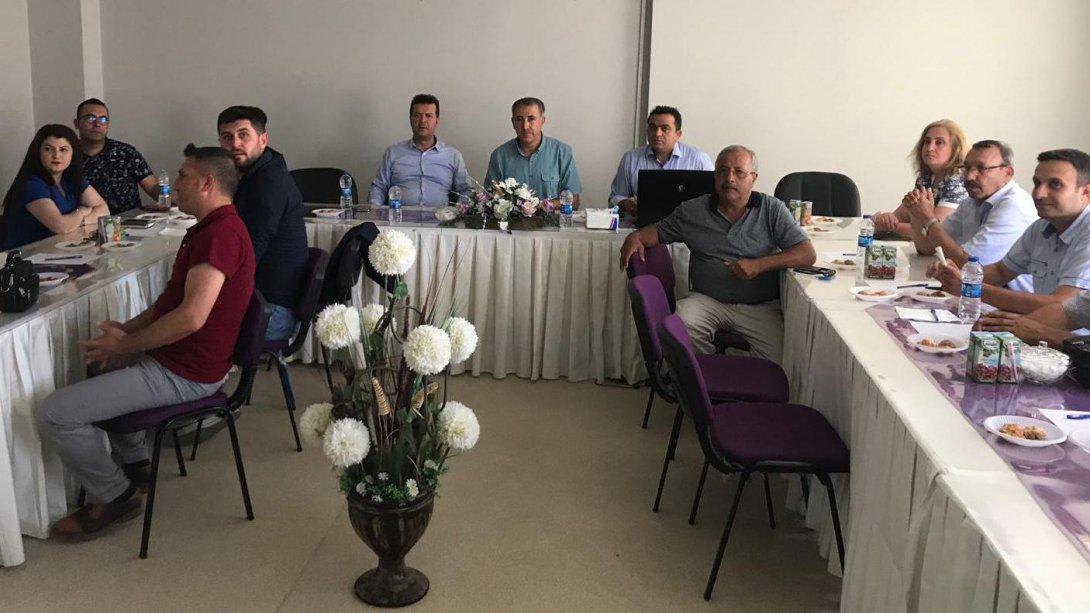 İlçe Milli Eğitim Müdürümüz Turgut KARAKIŞ Başkanlığında Okul Müdürleri Sene Sonu Değerlendirme Toplantısı Yapıldı