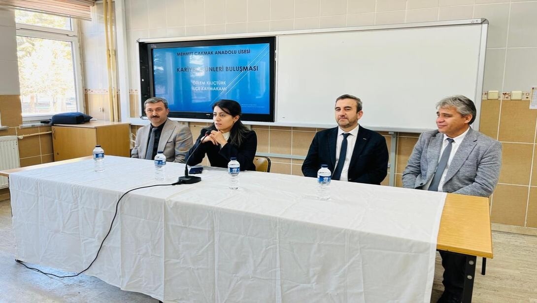 İscehisar Mehmet Çakmak Anadolu Lisesi'nde Kariyer Günü Buluşması